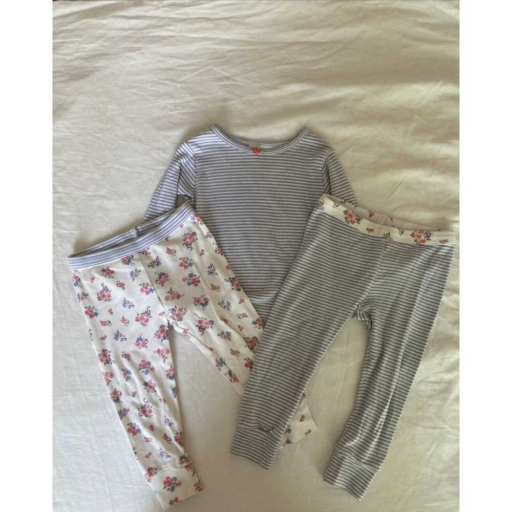12 Months Carter's baby girls clothes -  3 piece outfit | flower theme